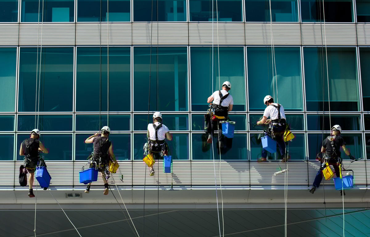 Dienstleistungen_Fensterputzer_web